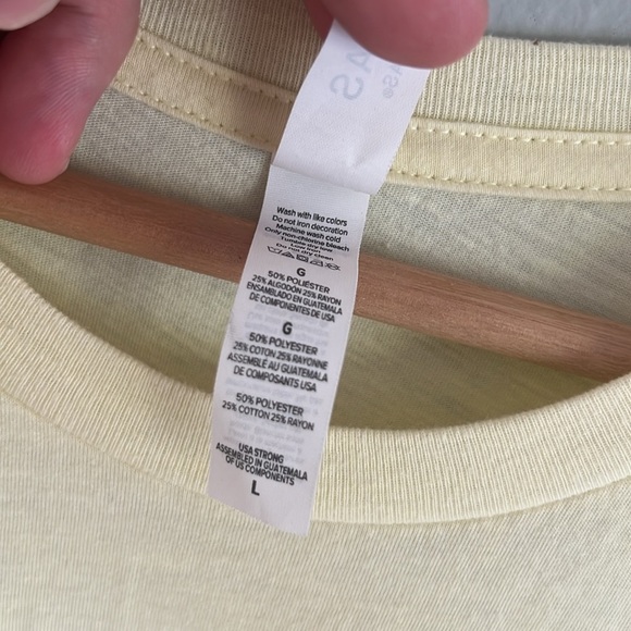 Lee Family Farms Women’s Soft Yellow Tee with Graphic Canvas Cotton Large - Picture 7 of 9